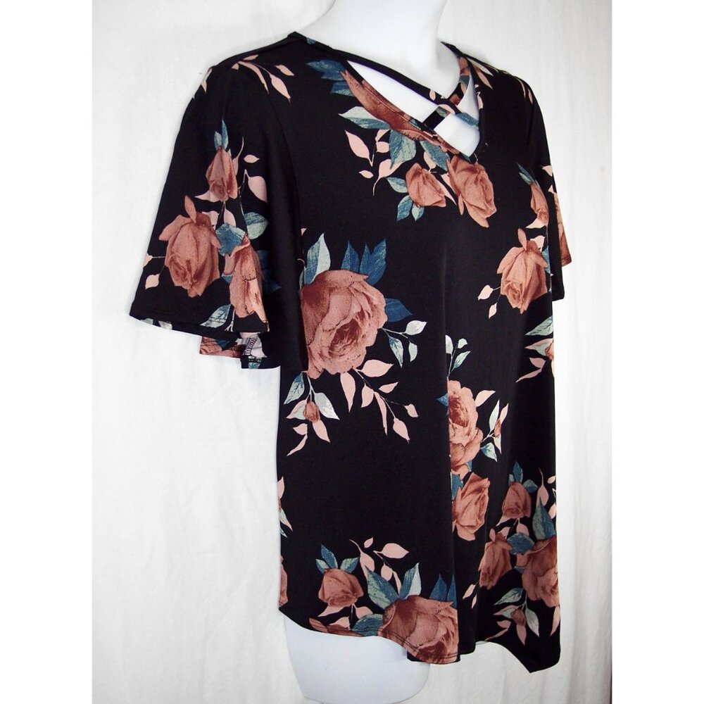 NEW Avenue 22/24 Floral Asymmetrical Short Flutter Sleeves Top - Picture 7 of 14